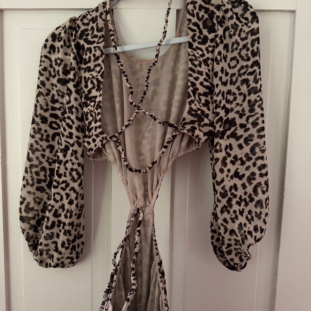 Leopard Long Sleeve Cut Out Open Back Maxi Dress - Picture 7 of 15
